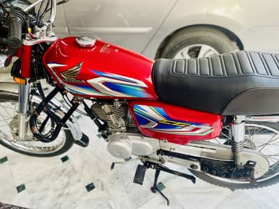 Honda CG125 - 2022 - Red