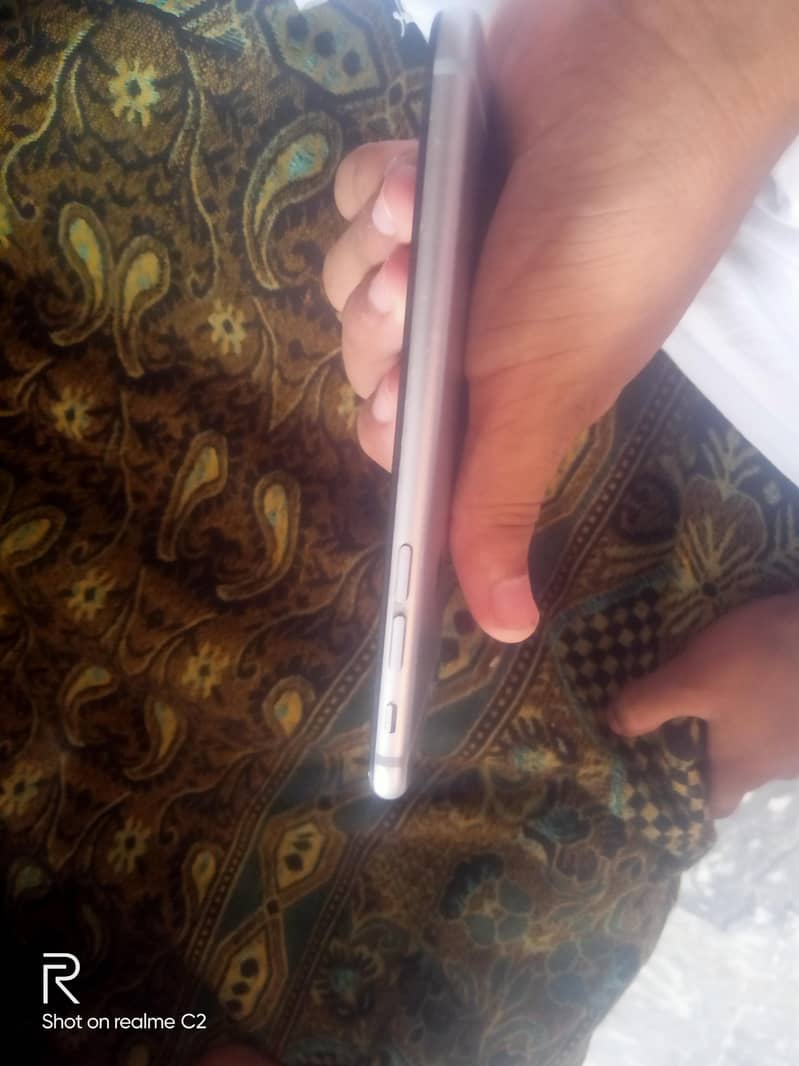 Apple iPhone 6 4