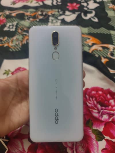 OPPO F11