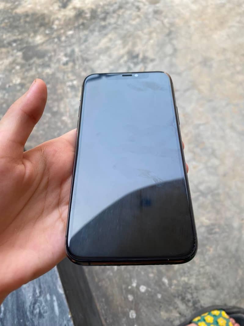 Apple iPhone 11 Pro 0