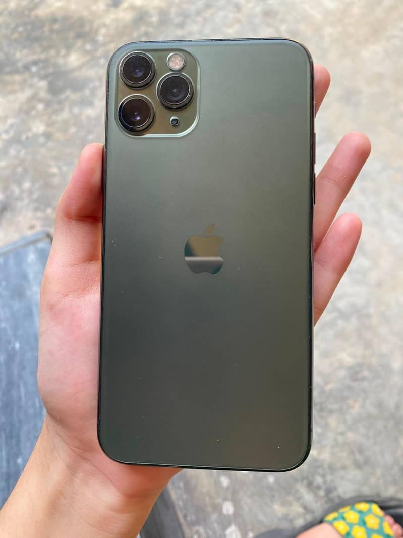 Apple iPhone 11 Pro 1