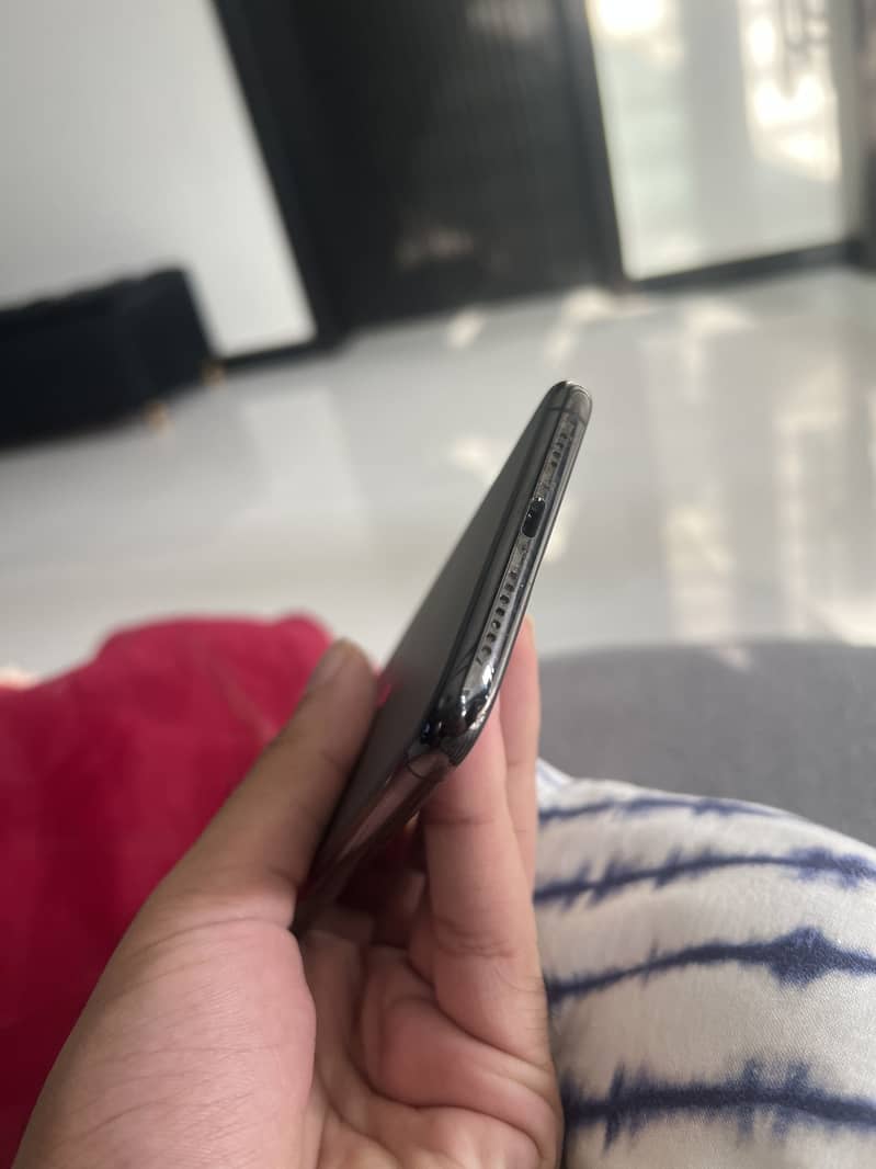 Apple iPhone 11 Pro Max 5