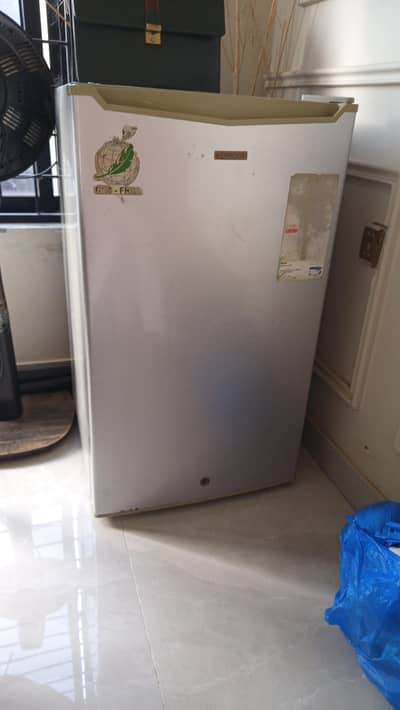 kenwood room fridge and freezer