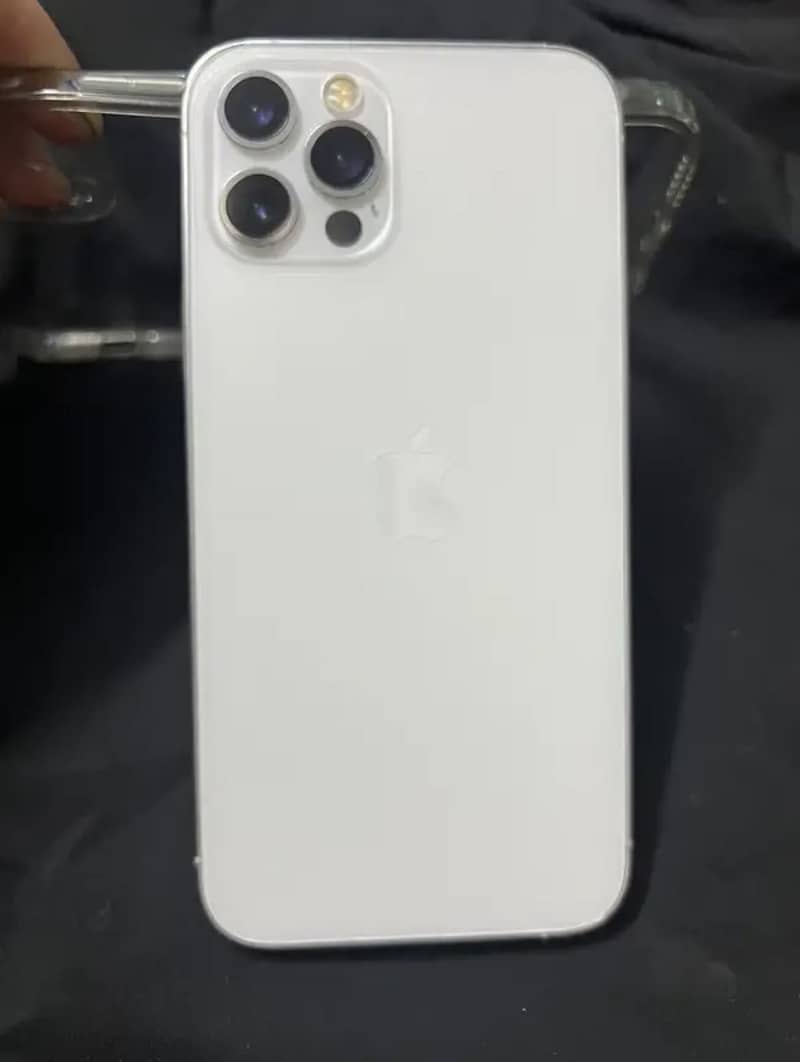 Apple iPhone 12 Pro 3