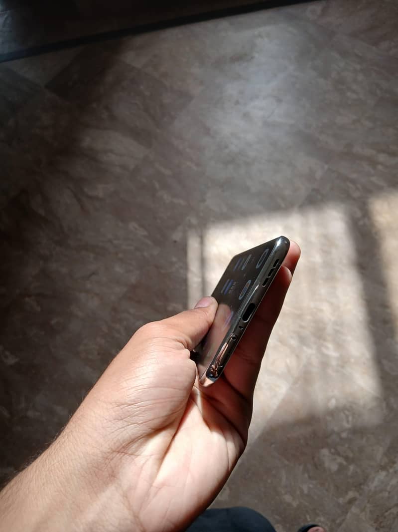 Tecno Spark 40 pro plus 3