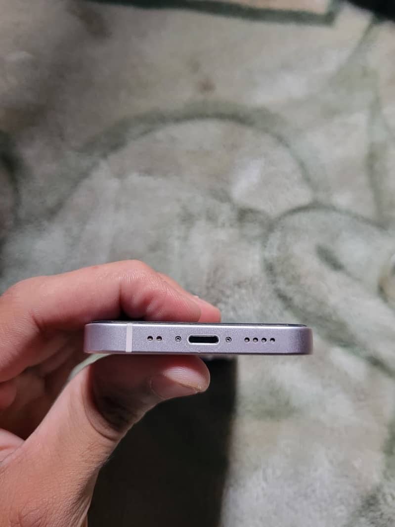 Apple iPhone 13 mini 3