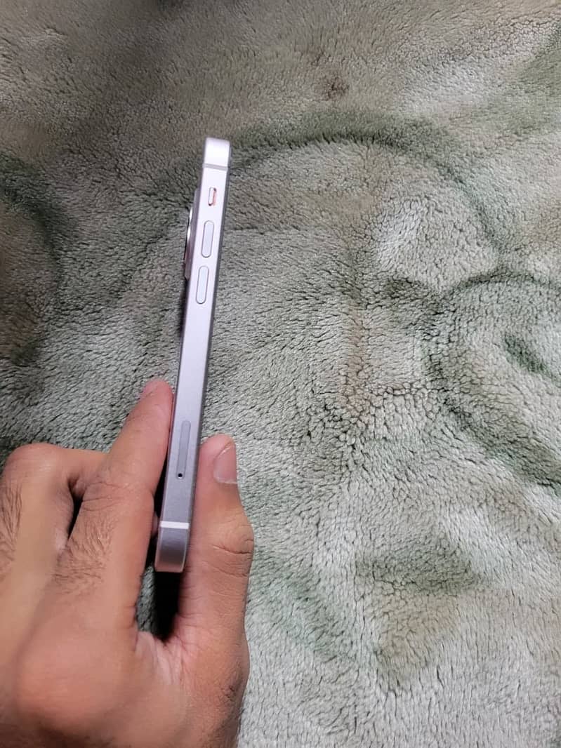Apple iPhone 13 mini 5