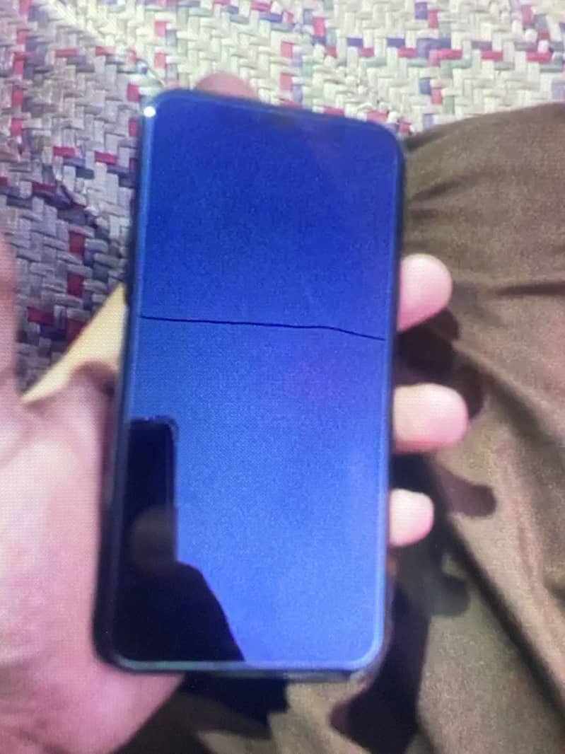 Apple iPhone 11 Pro 4