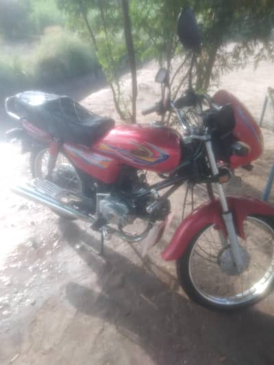 United 100 cc best condition
