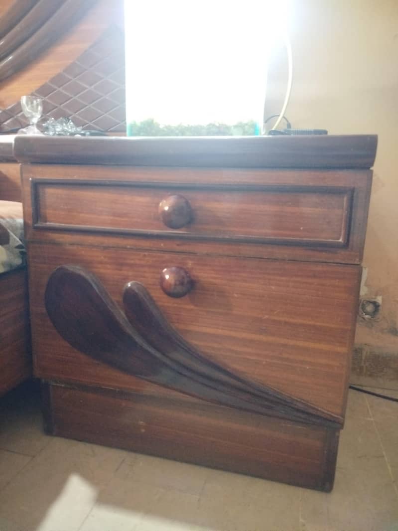 Shesham Bed Set  7/10 Condition 4