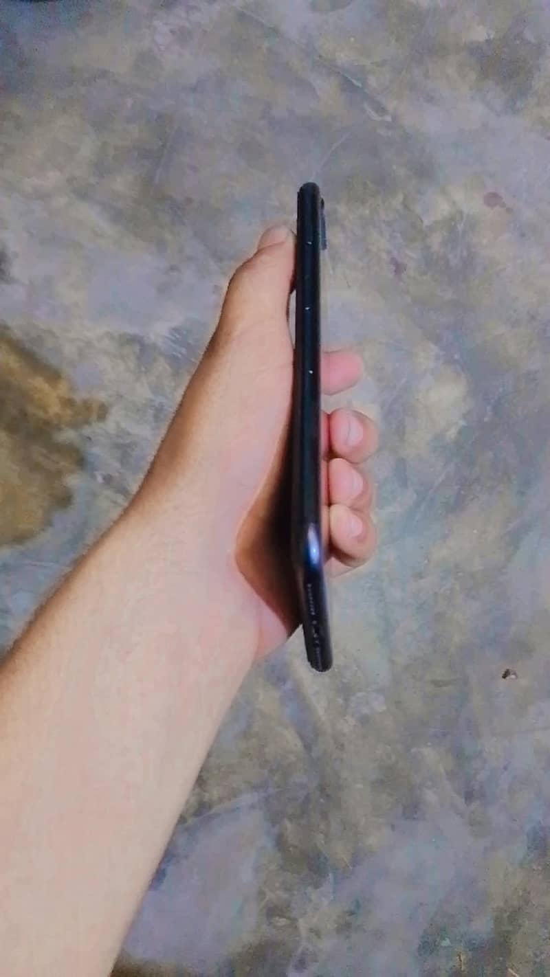 Apple iPhone 7 plus 5