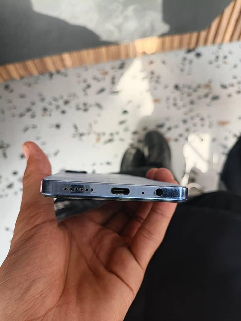 Tecno CAMON 20 2