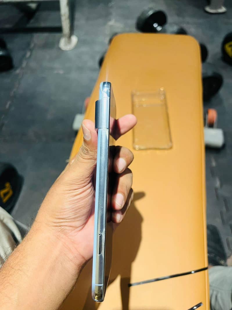 Google Pixel 8 Pro 6