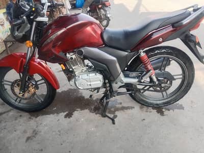  red color ma bike ha my fewret bike Suzuki 