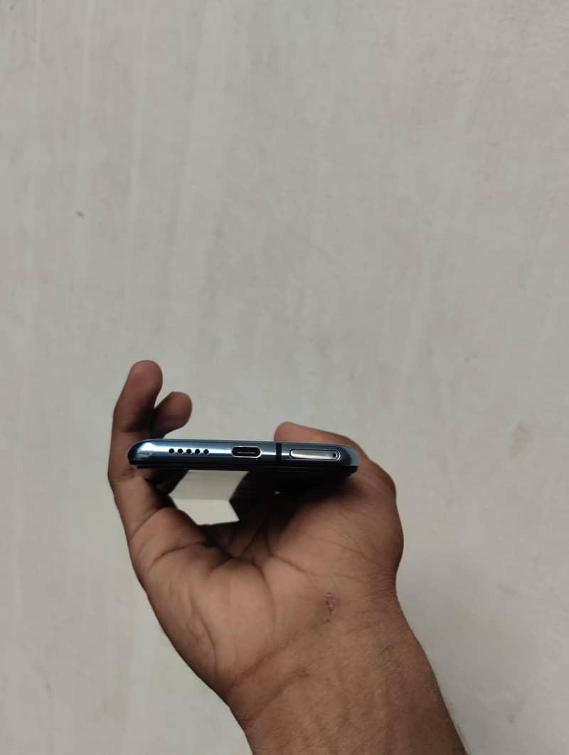 One Plus 7T 2