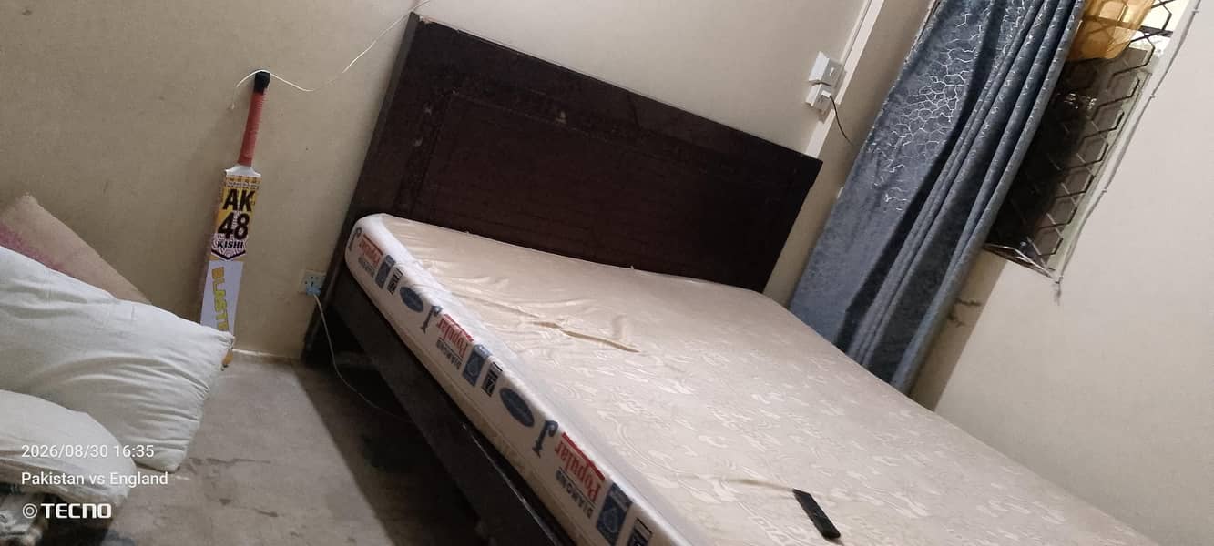 king bed 3