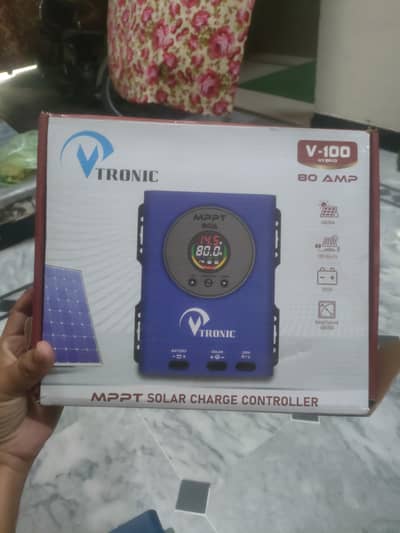 MPPT SOLAR CHARGE CONTROLLER
