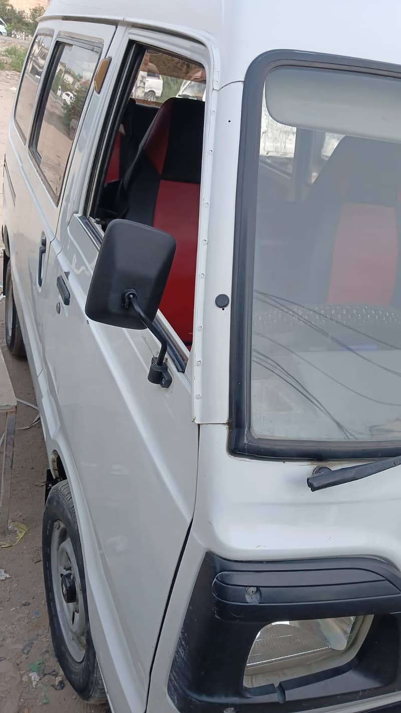Suzuki Bolan 2012 2