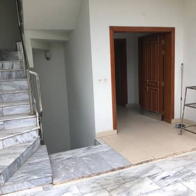 First Floor Corner Portion For Rent In G-13/3
