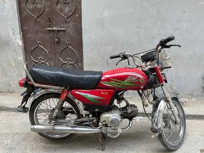 Road prince achi condition ma ha or is ki average bht achi ha
