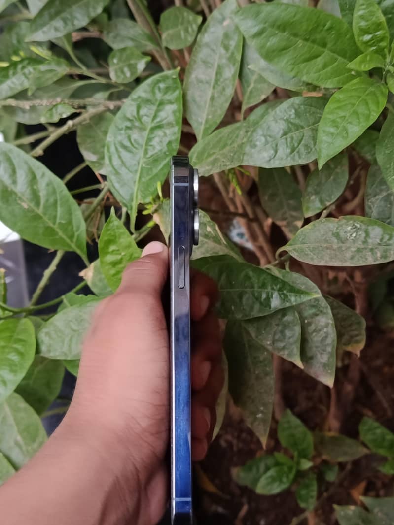 Apple iPhone 13 Pro Max 7