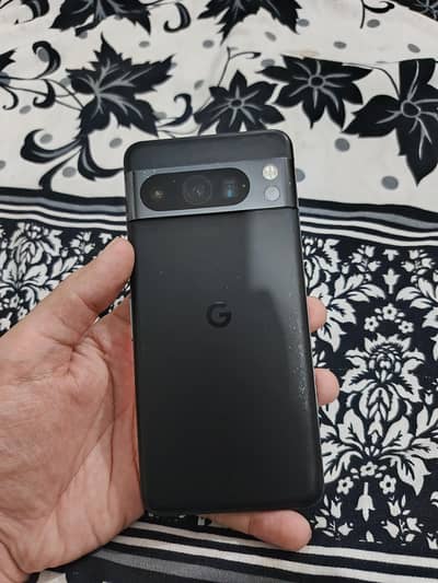 Google Pixel 8 Pro