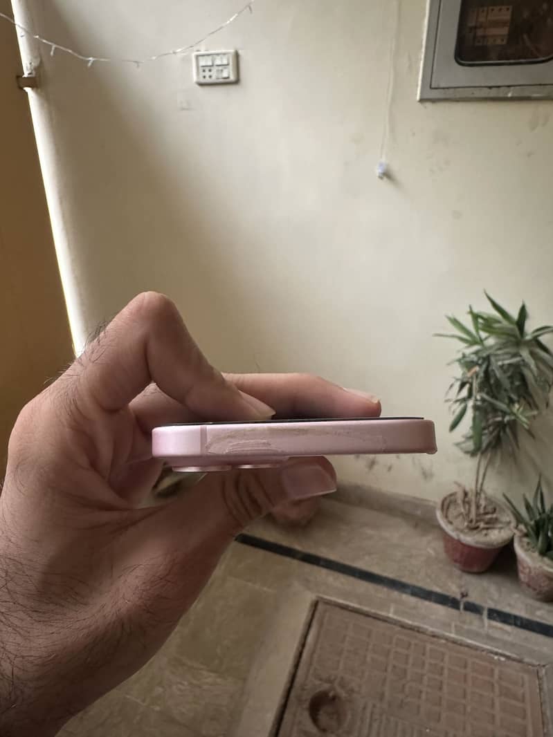 Iphone 15 2