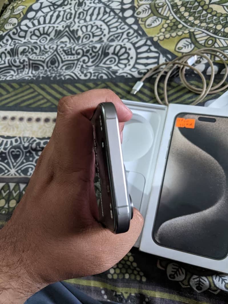 Iphone 15 pro max jv 5