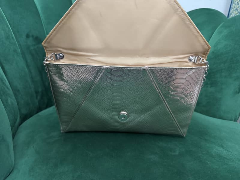 Branded Purses 0