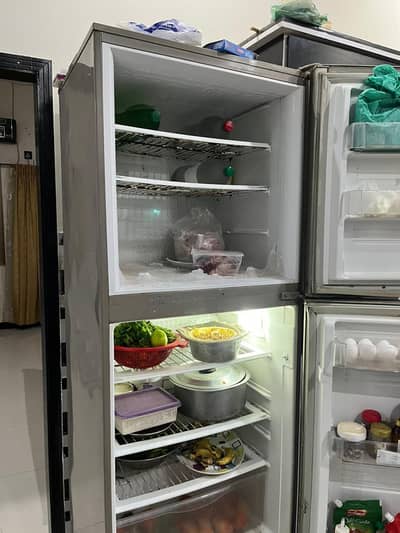 pel 18 cub refrigerator