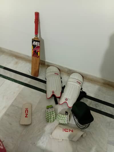 Full cricket kit for sale