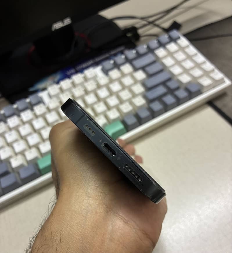 Apple iPhone 12 Pro 4