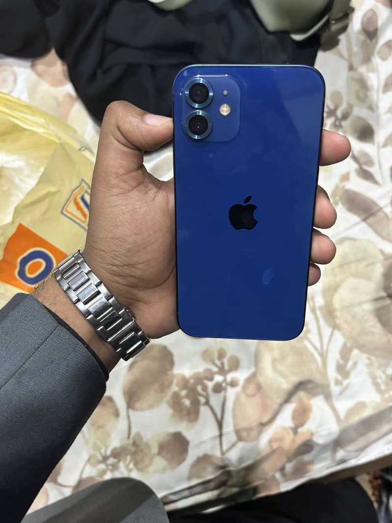 Apple iPhone 12 0