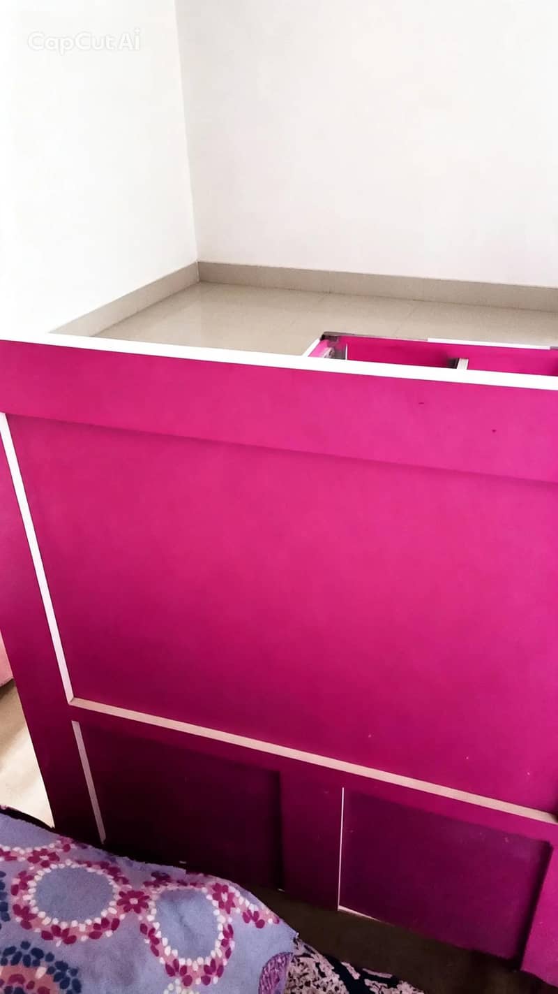 single bed in good condition 2