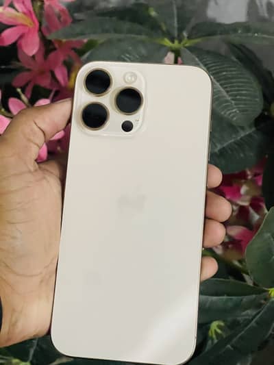 Apple iPhone 16 Pro Max