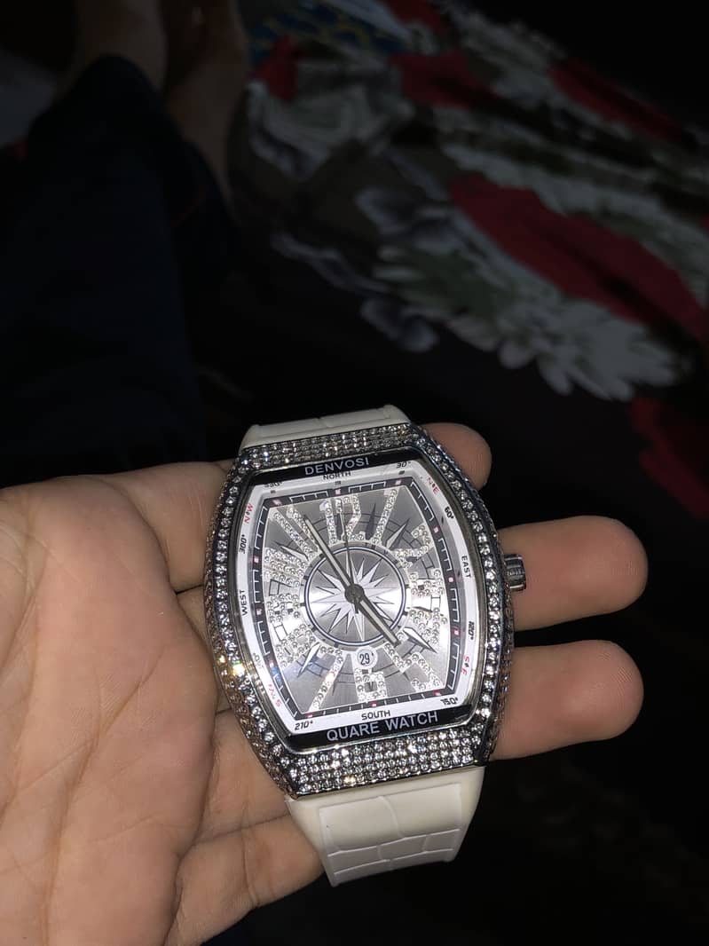Men watch 1