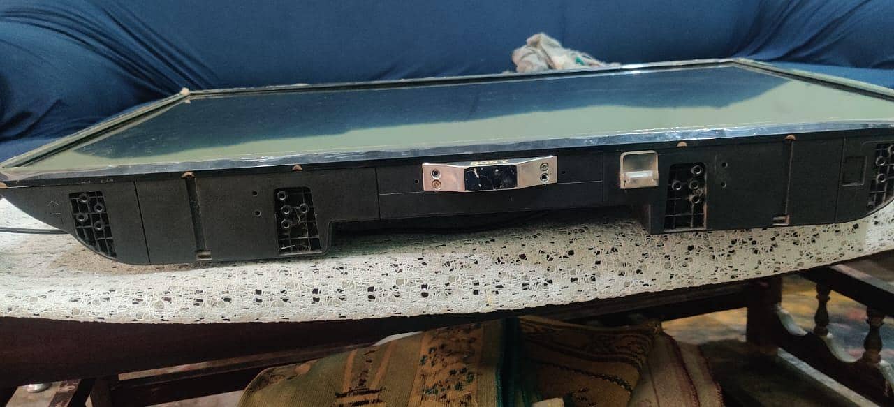 32Inch lcd 2