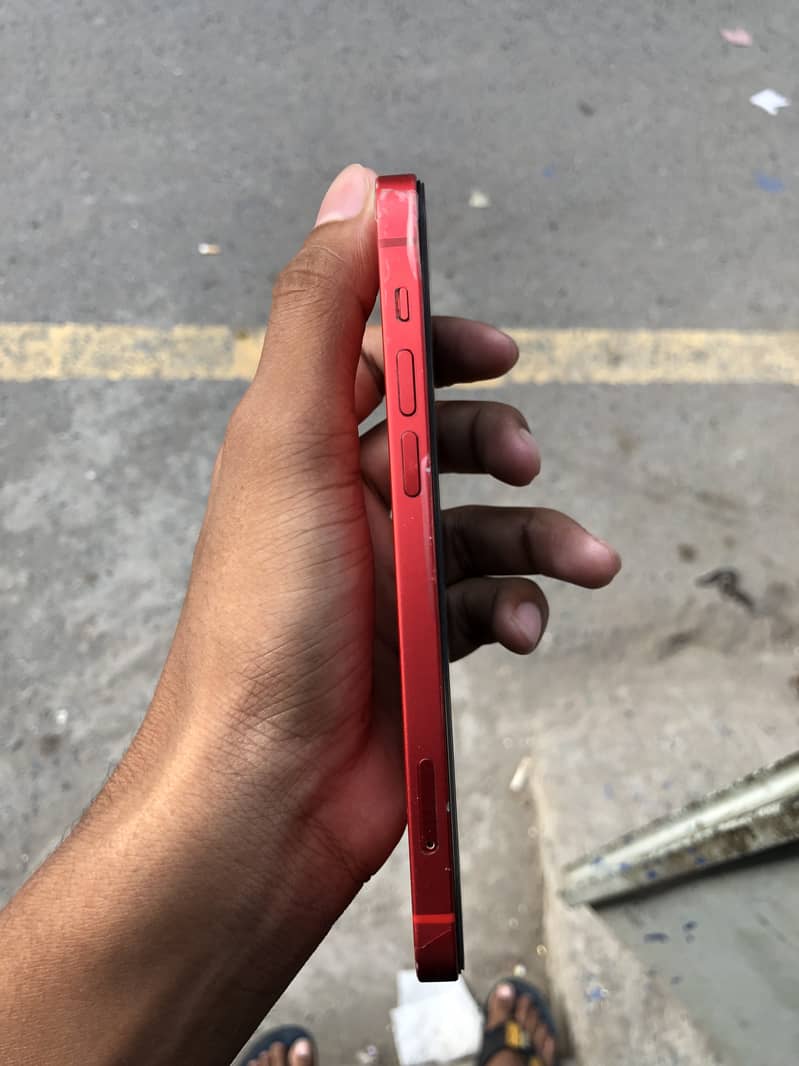 Apple iPhone 12 1