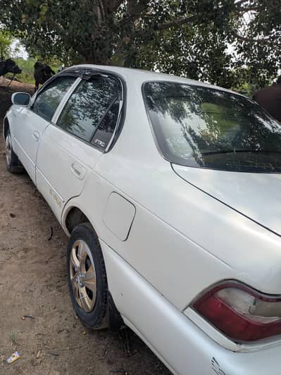 Toyota Corolla XE 2000