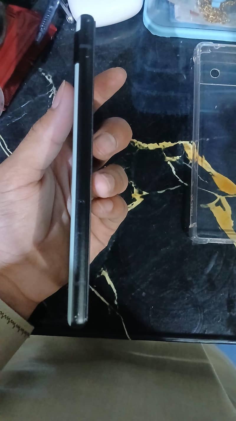 Pixel 6a 4