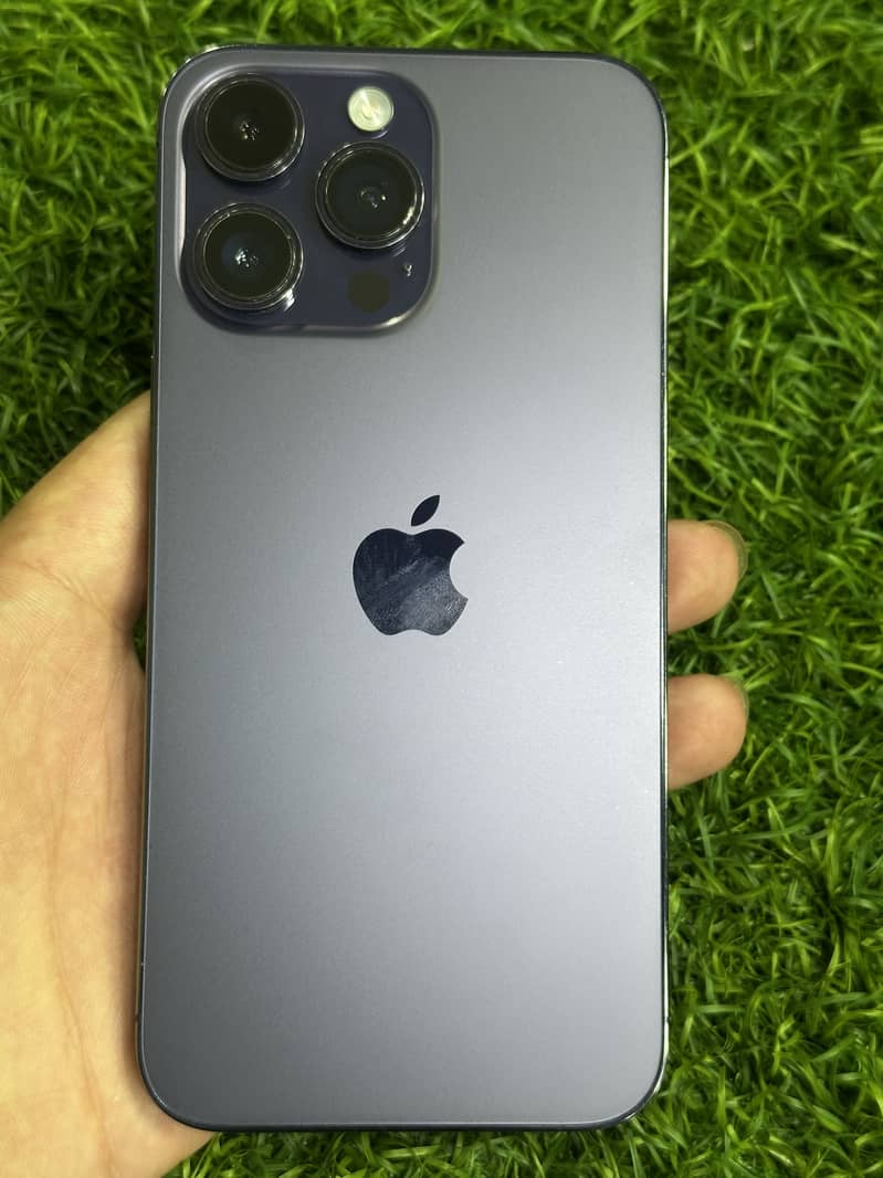 iPhone 14 Pro Max 0