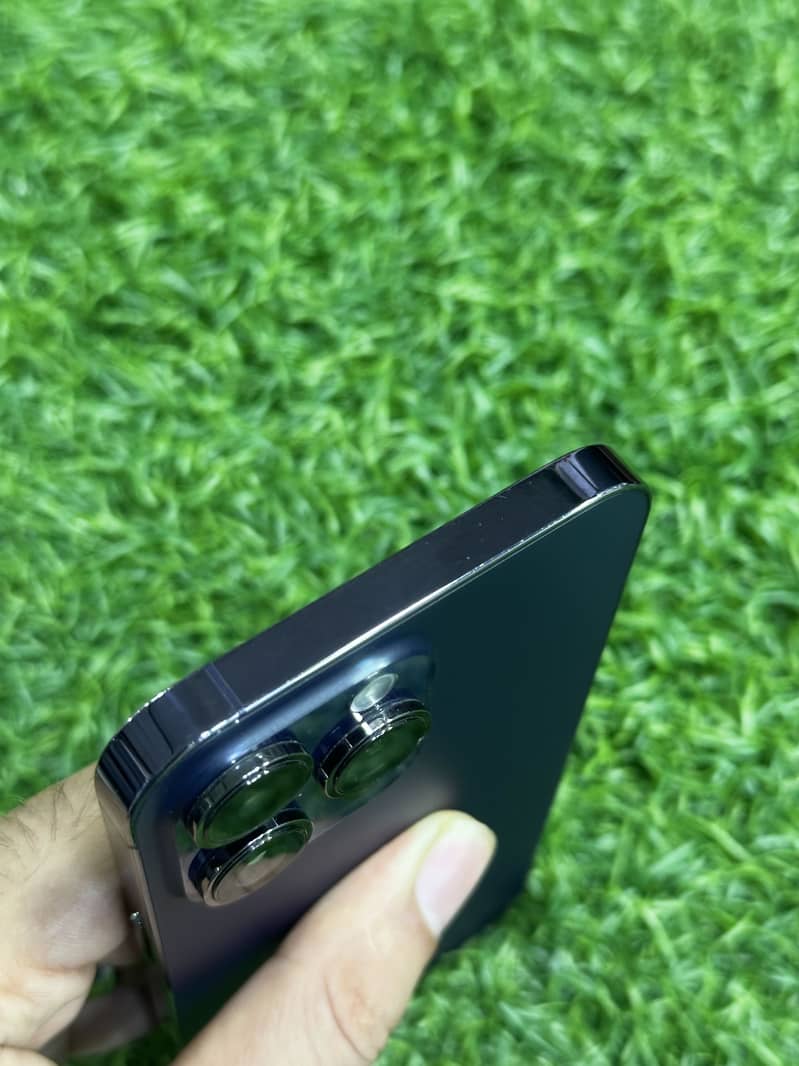 iPhone 14 Pro Max 3