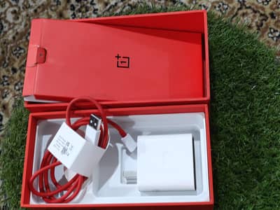 One Plus 13T 5G 256 Non PTA | Snapdragon 8 Elite