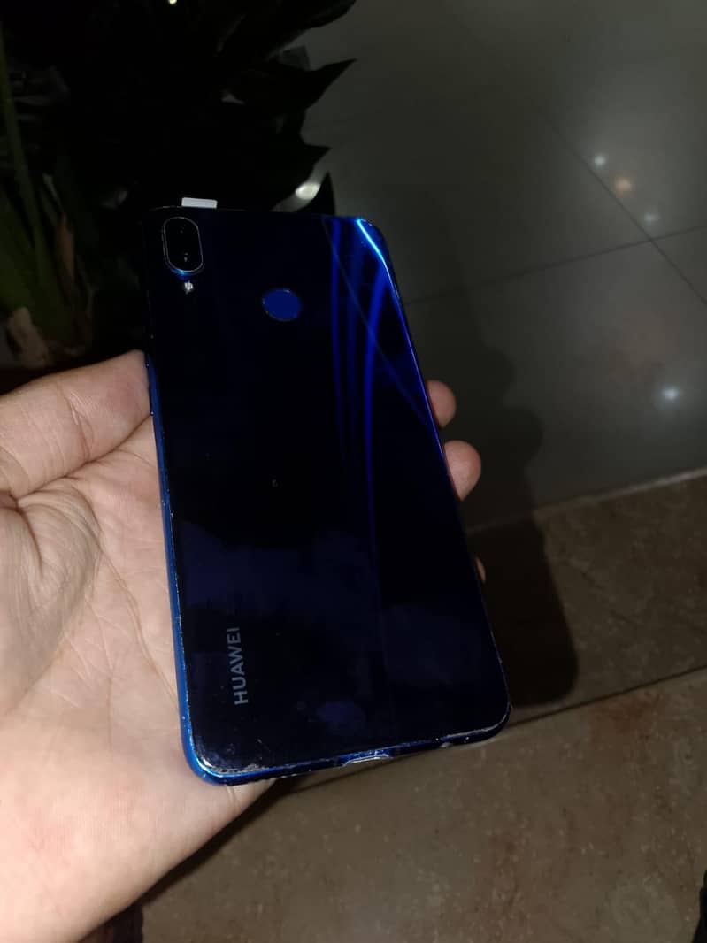 Huawei Nova 3i 4
