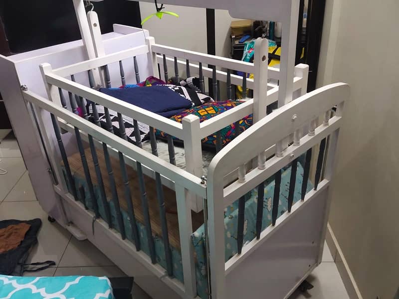 Baby Cot 4
