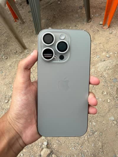 Apple iPhone 16 Pro
