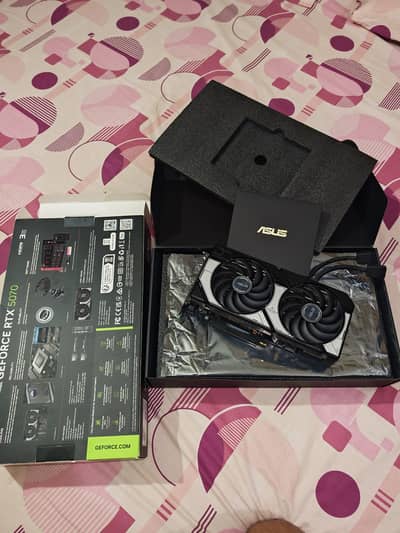 GeForce RTX 5070 12GB Dual Asus Graphics card