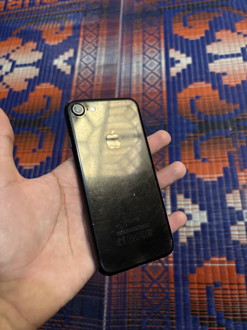 Apple iPhone 7 4