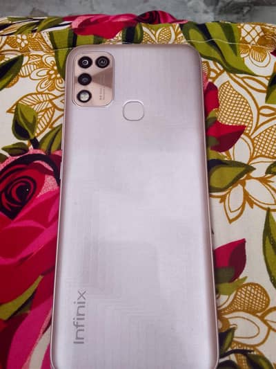 Infinix Hot 11 Play