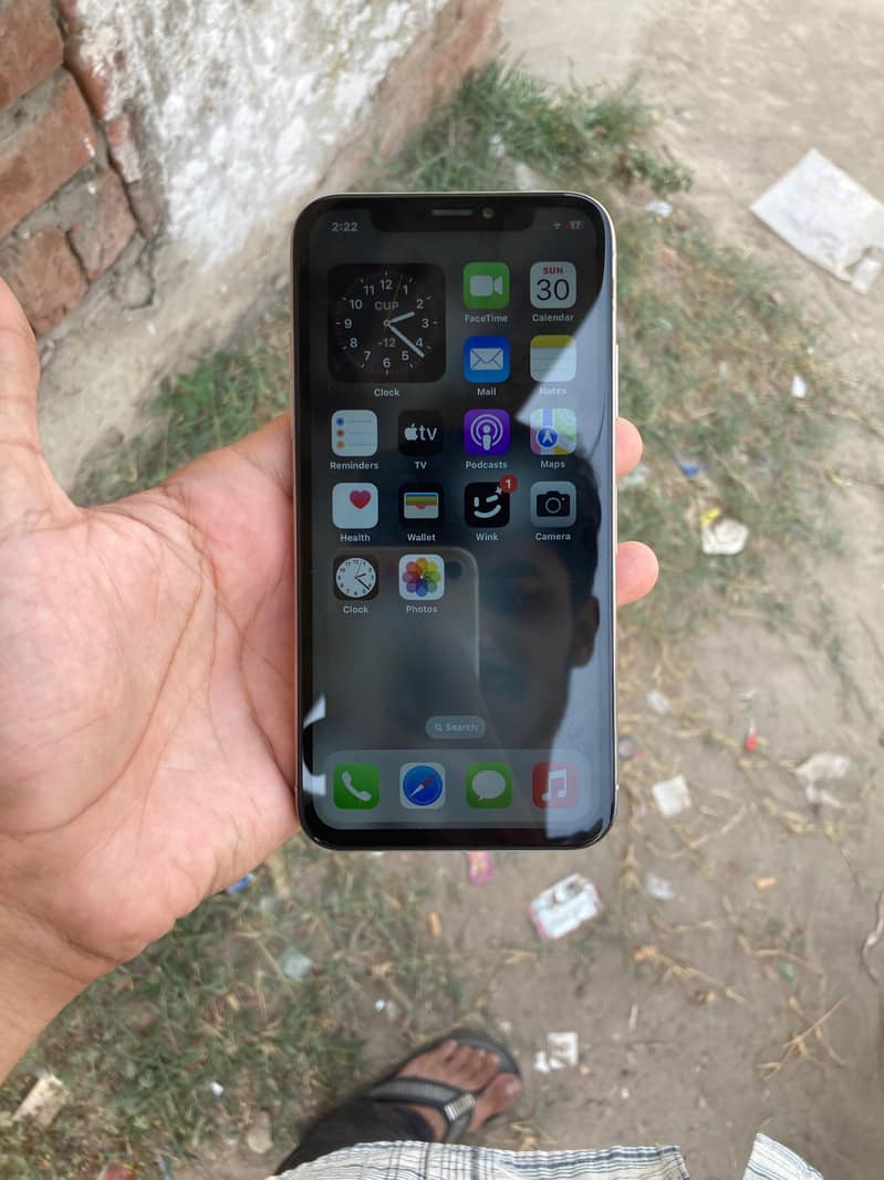 Apple iPhone X 3